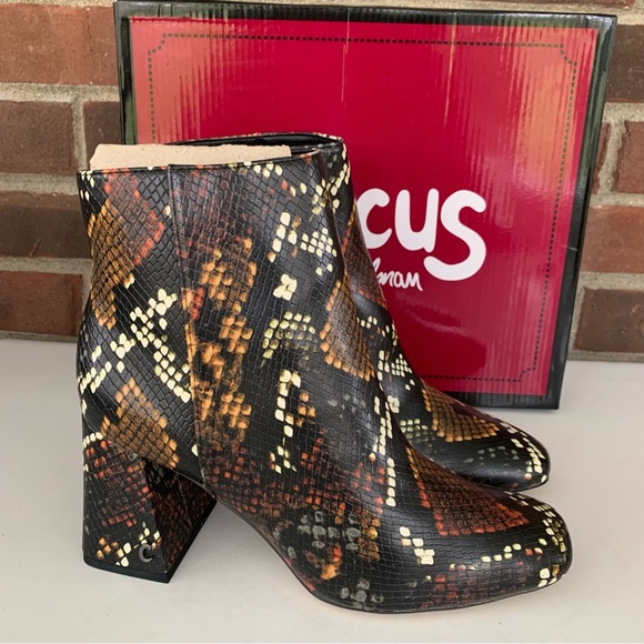 Circus by Sam Edelman Shoes - Circus by Sam Edelman Womens Kate Snake Print Ankle Boots Shoes US 7.5 M NEW
